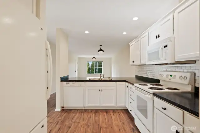 Great size kitchen with plenty of space for cooking.