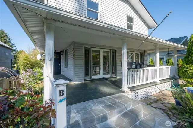 Welcome to Gatewood Gardens, Duplex!