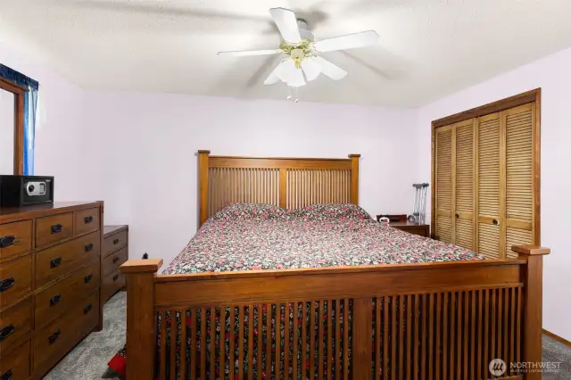 Plenty of space for larger furnishing in Primary bedroom