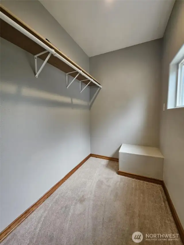 walk-in closet