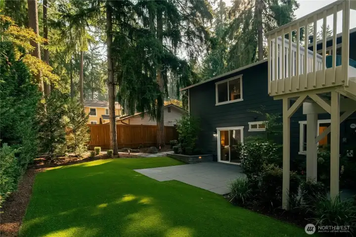 Low maintenance and always stunning-artificial turf lawn.