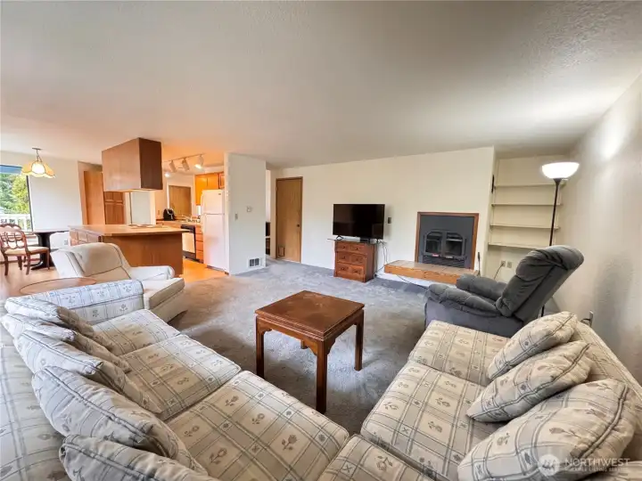 Plenty of room for all your furniture in this very spacious 2nd living room.