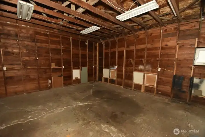 Detached garage