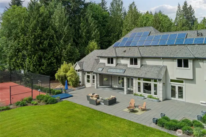 Massive paver patio with sunken hot tub!