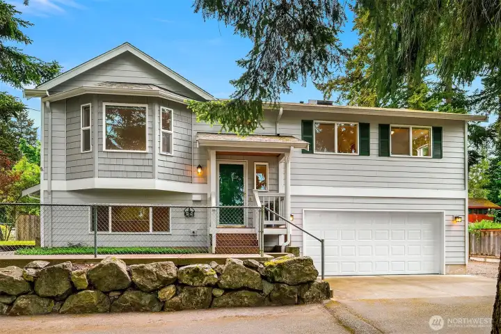 Spectacular spaces, two levels with tons of natural sunlight! One owner home. Cared for meticulously.
