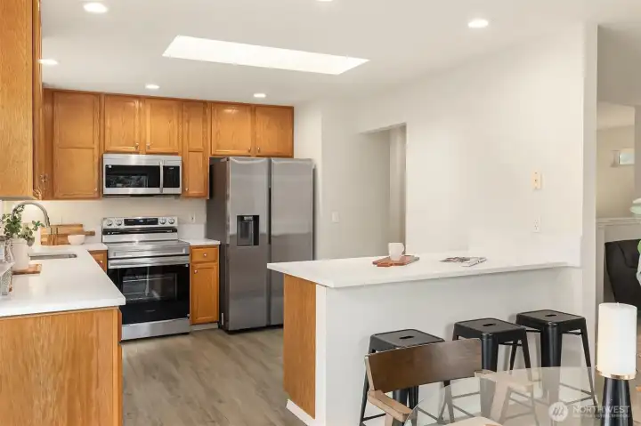 Entertainers kitchen with premium finishes, thoughtfully designed culinary kitchen blending functionality and syle.