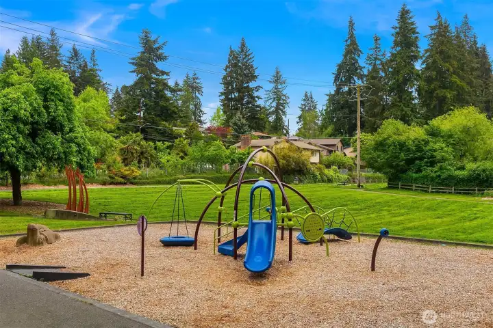 Convenient to parks and trails!