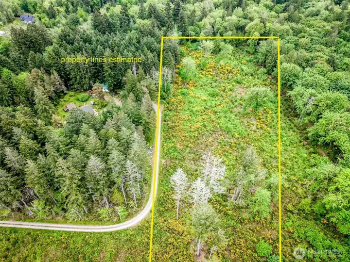 Property lines are approximate Property lines are approximate
