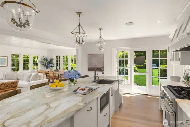 Crisp, clean kitchen with timeless finishes. Crisp, clean kitchen with timeless finishes.