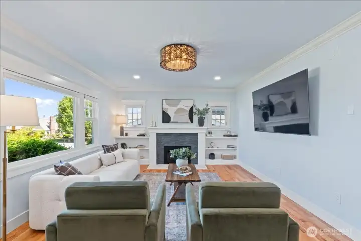 Some homes greet you with beautiful finishes. Others immediately make you feel at home. Some homes greet you with beautiful finishes. Others immediately make you feel at home.