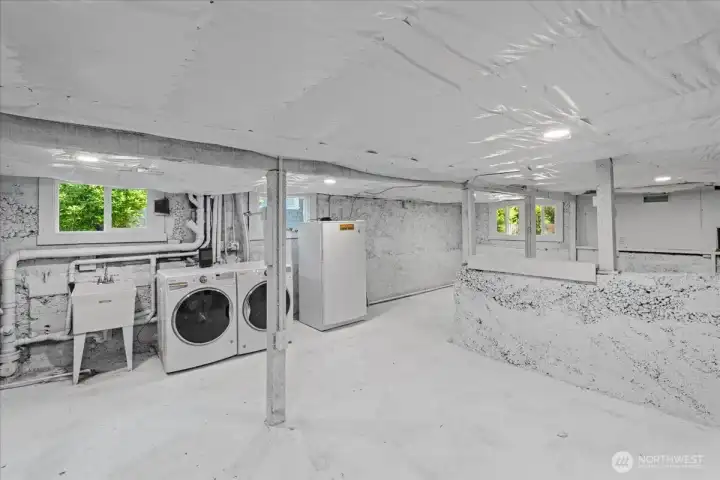 A spacious unfinished basement offers abundant room for storage today... A spacious unfinished basement offers abundant room for storage today...