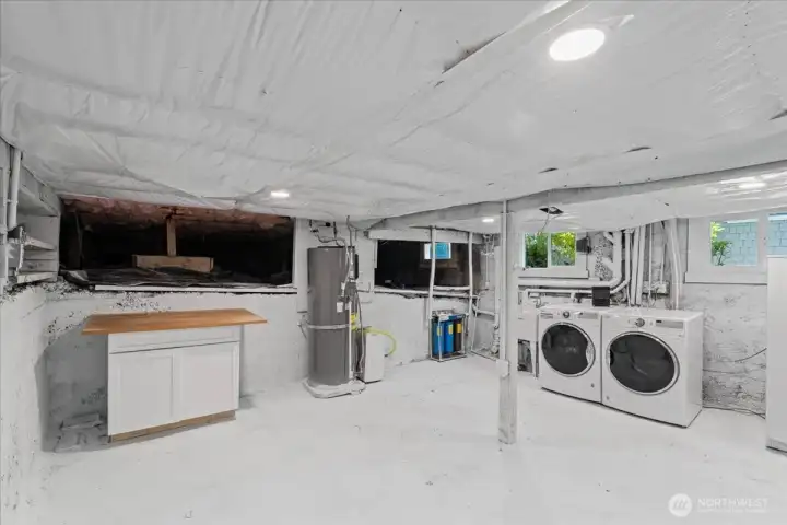 Additional square footage creates flexibility for hobbies, projects... Additional square footage creates flexibility for hobbies, projects...