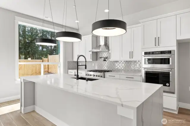 Photos are of another home in the community with the same floorplan for illustration purposes only. May depict seller enhancements. Colors & options may vary.