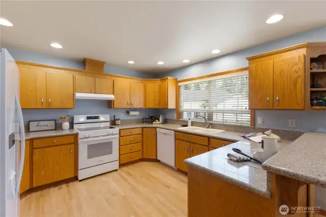 Plenty of kitchen spaces