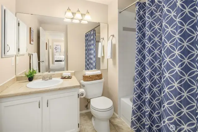upstairs Full bathroom