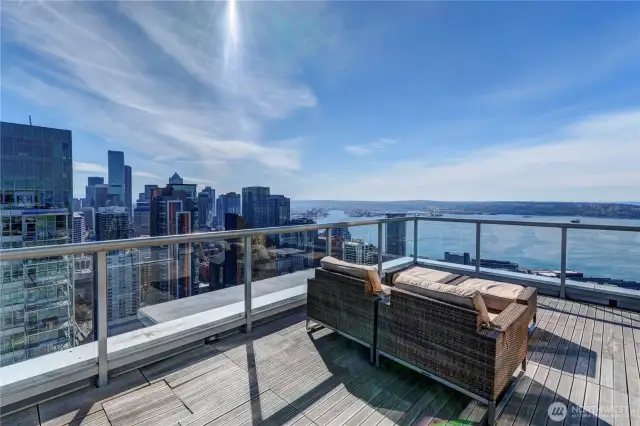 Rooftop Deck