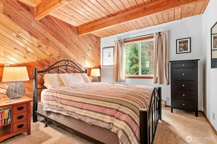 Main floor primary bedroom