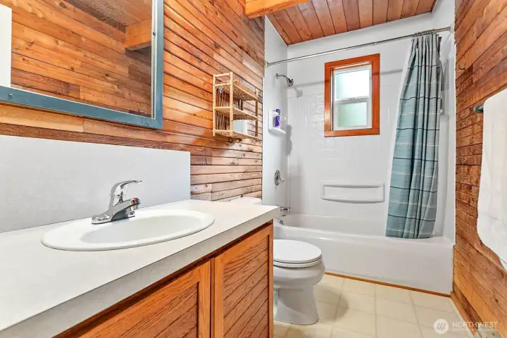 Full Bath Main Floor across from Primary