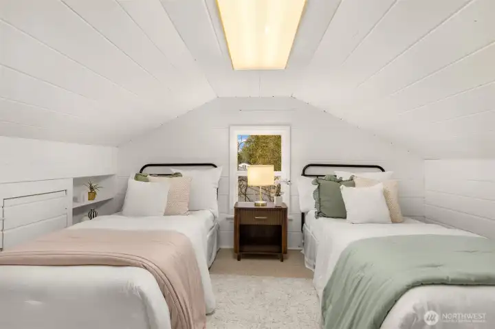 Bedroom 4 (Brand new carpet)