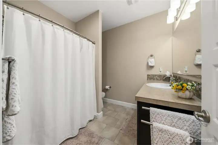 Second full guest bathroom