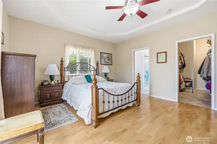 Primary with walk in closet