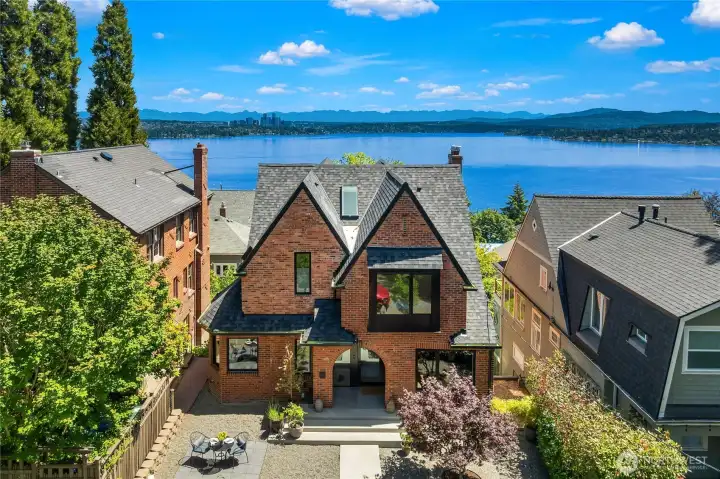 Beautifully remodeled home in Madrona. Beautifully remodeled home in Madrona.