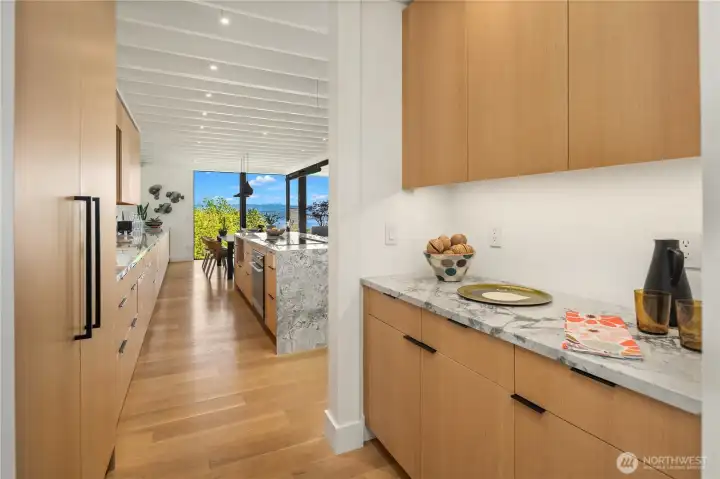 Butler's pantry in offers even more storage. Butler's pantry in offers even more storage.