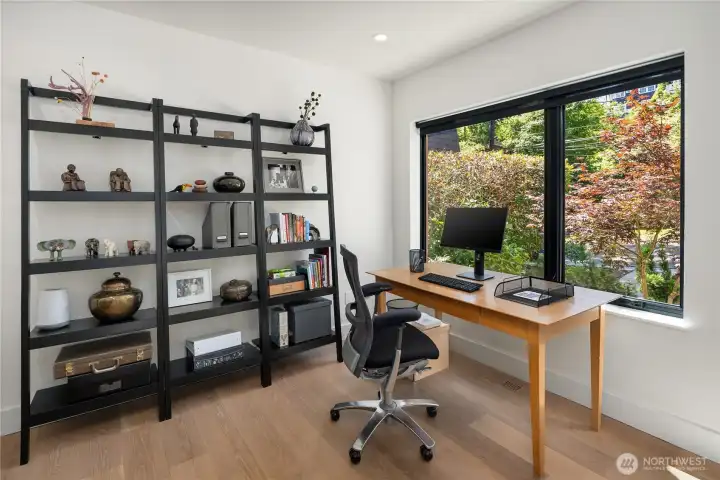 Home office right off the level entry. Home office right off the level entry.
