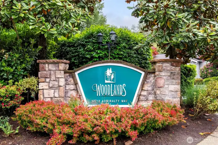 Woodlands sign