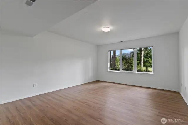Third oversized bedroom