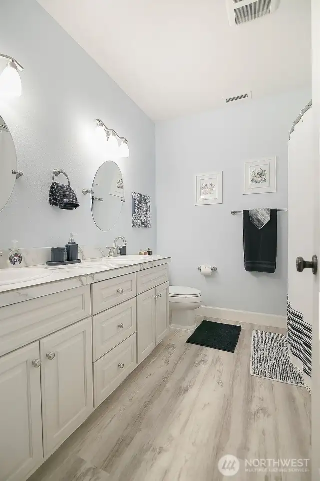 Main Bathroom Downstairs