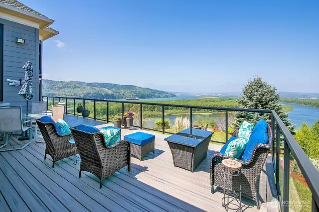 Deck off Back of House
