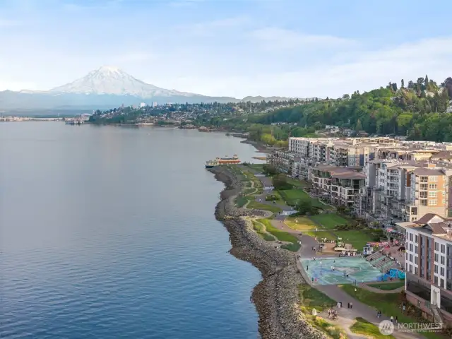 You deserve this waterfront lifestyle!