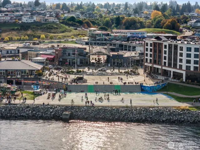 Enjoy shopping, dining, movies, public market, special events, and more!
