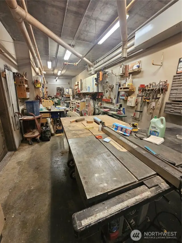 The WORKSHOP for only Copperline Condo owners.