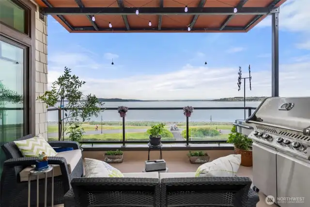 Corner unit offers fabulous sound view.