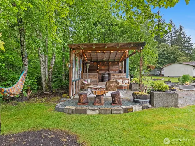 Outdoor covered entertaining area