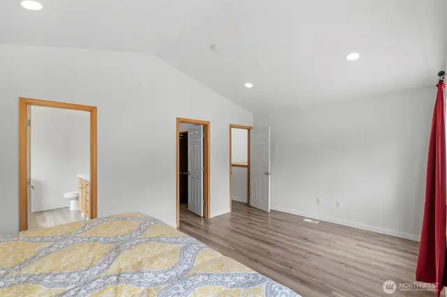 Primary ensuite.