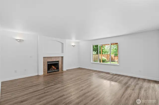 Gas fireplace, open floorplan.