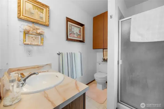 .75 attached bathroom to primary