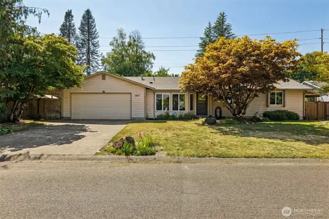 Welcome to 2807 Kirkaldy Ct SE, located in the popular Olympia school district.