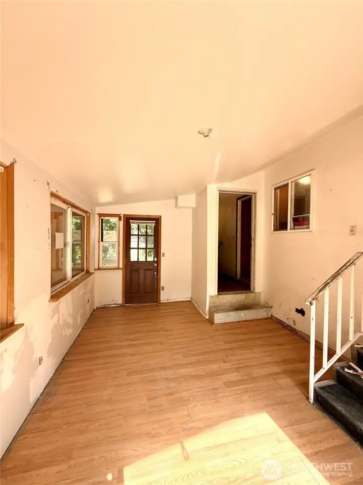 Sunroom/Extra Room