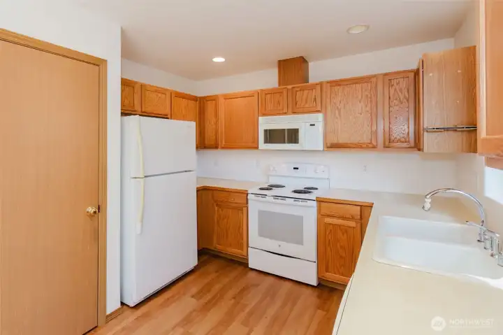 Kitchen includes full size pantry