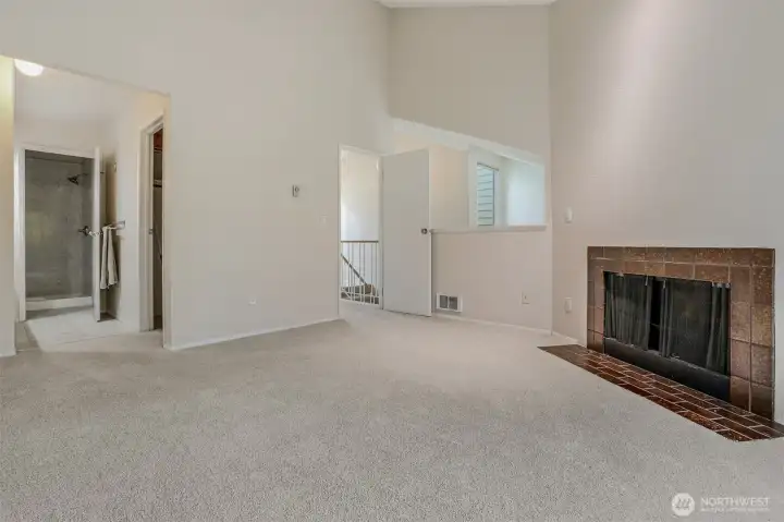 Primary suite- entrance to primary en-suite