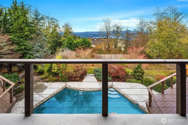 Deck adjoining primary bedroom