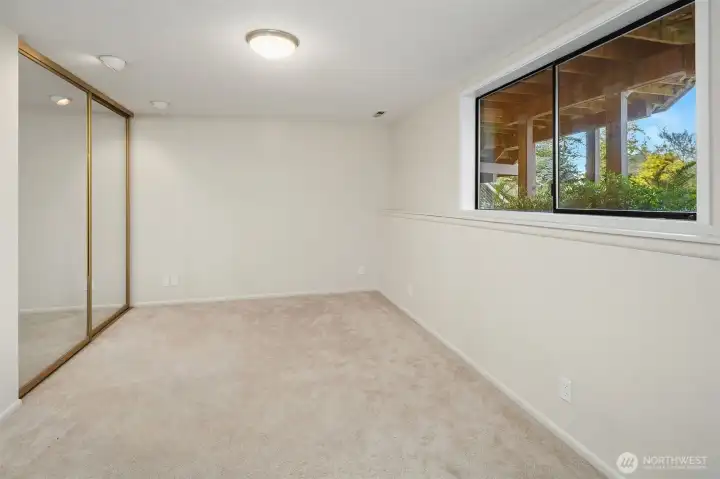 5th bedoom downstairs