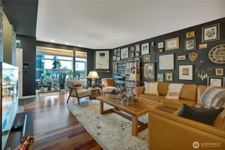 Ideal space for relaxing or hosting guests.