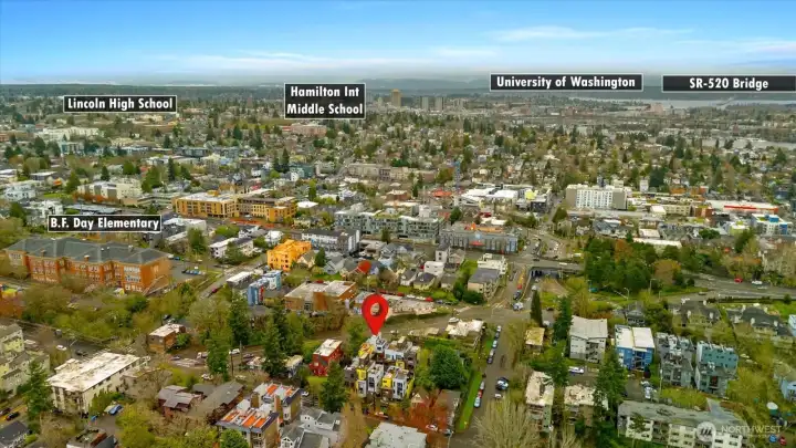 Easy access to local schools & the University of Washington