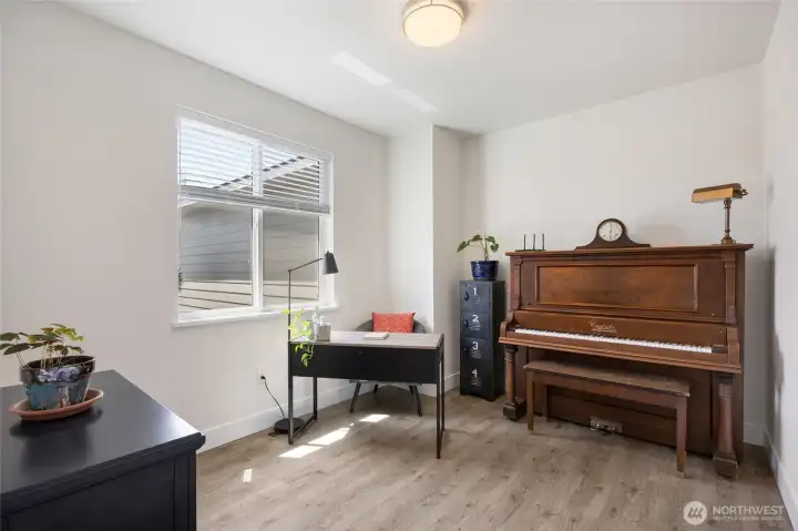 Bonus room off entry.