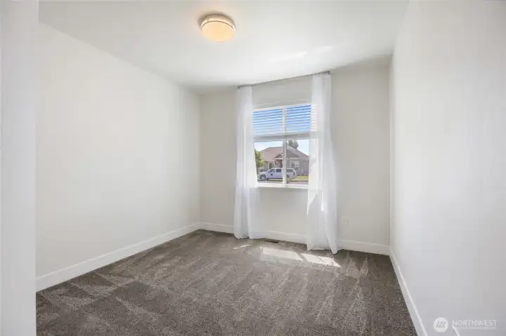 Bedroom 1 (front of house)